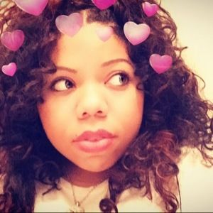 Meet your Posher, Madeline